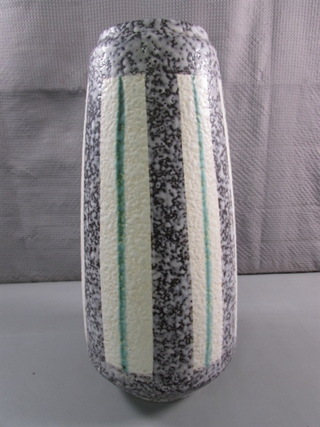 VINTAGE 1950'S W. GERMAN FLOOR VASE