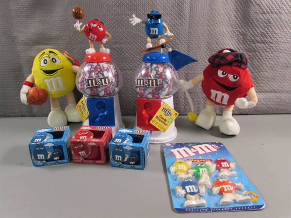 M&M CANDY DISPENSERS, PLUSHIES, MAGNETS & CANDLES