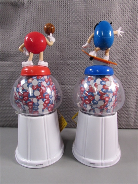 M&M CANDY DISPENSERS, PLUSHIES, MAGNETS & CANDLES