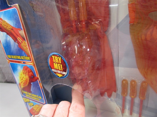 NEW - FANTASTIC 4 THING FEET & HUMAN TORCH DRESS UP KIT