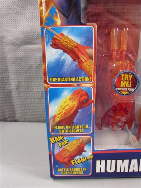 NEW - FANTASTIC 4 THING FEET & HUMAN TORCH DRESS UP KIT