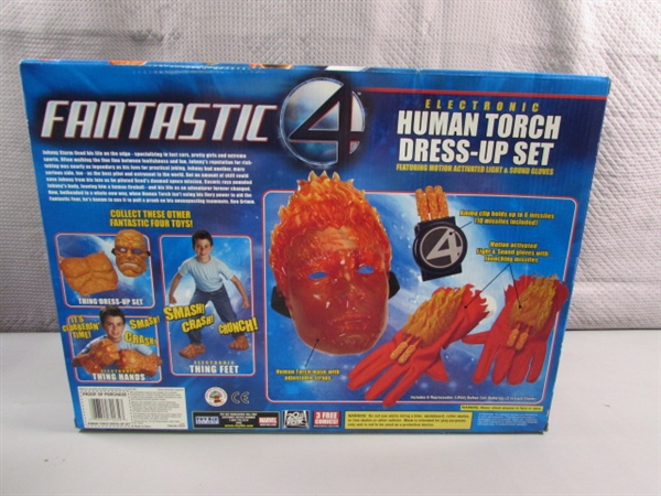 NEW - FANTASTIC 4 THING FEET & HUMAN TORCH DRESS UP KIT