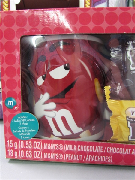 M&M FUN FORTUNES CANDY DISPENSERS & MUG SET
