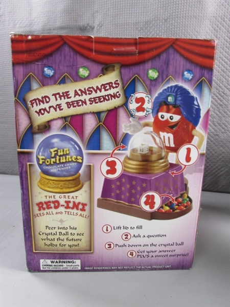 M&M FUN FORTUNES CANDY DISPENSERS & MUG SET