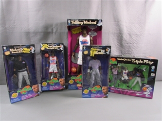 NEW 1996 SPACE JAM MICHAEL JORDAN FIGURES 