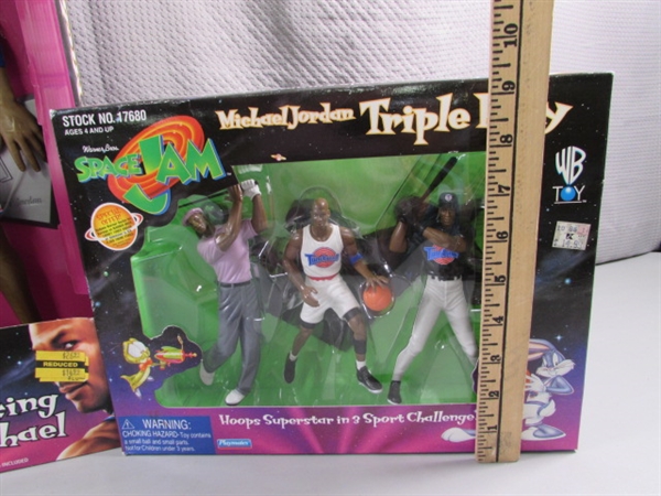 NEW 1996 SPACE JAM MICHAEL JORDAN FIGURES 