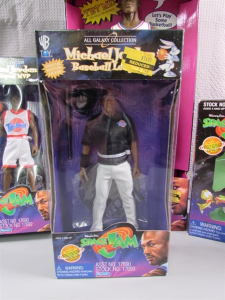 NEW 1996 SPACE JAM MICHAEL JORDAN FIGURES 