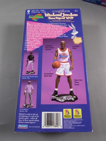 NEW 1996 SPACE JAM MICHAEL JORDAN FIGURES 