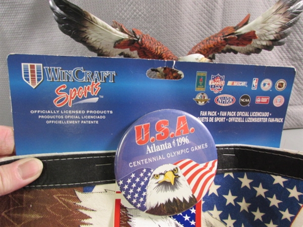 AMERICAN FLAG/EAGLE STATUE & PENNANT SET