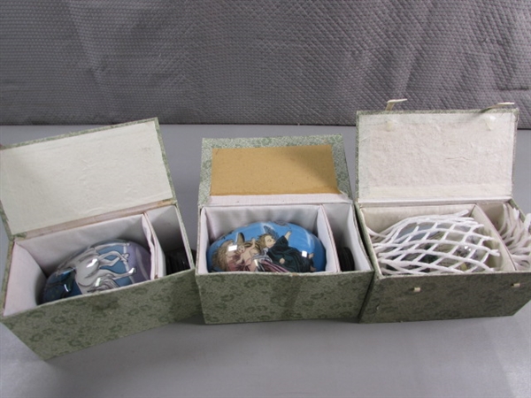 HAND PAINTED GLASS EGGS WITH BASES