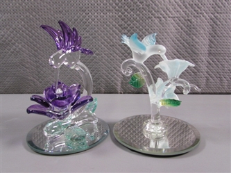 PAIR OF HAND BLOWN GLASS HUMMINGBIRDS