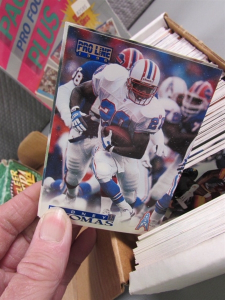 FOOTBALL CARDS - LOOSE & SEALED PACKS