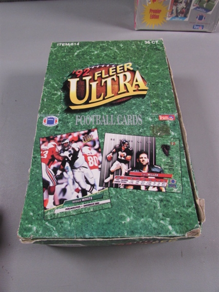 FOOTBALL CARDS - LOOSE & SEALED PACKS