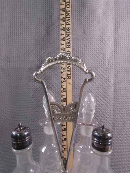 SILVERPLATE CRUET SET