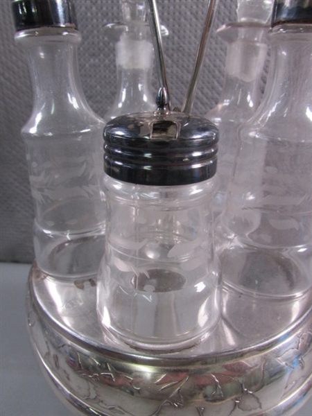 SILVERPLATE CRUET SET