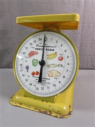 VINTAGE KITCHEN SCALE
