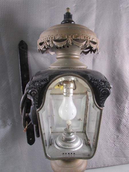 ANTIQUE ELECTRIFIED HEARSE CARRIAGE LANTERN - UNTESTED
