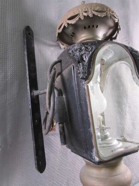ANTIQUE ELECTRIFIED HEARSE CARRIAGE LANTERN - UNTESTED