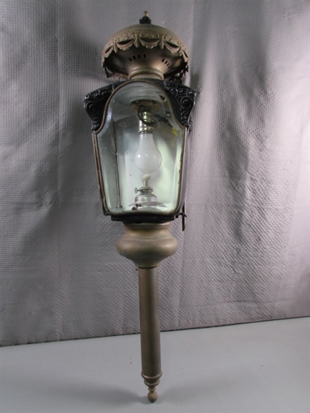 ANTIQUE ELECTRIFIED HEARSE CARRIAGE LANTERN - UNTESTED