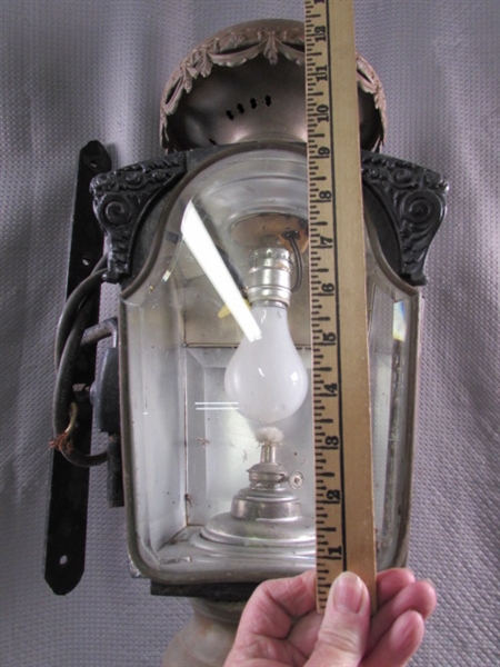 ANTIQUE ELECTRIFIED HEARSE CARRIAGE LANTERN - UNTESTED