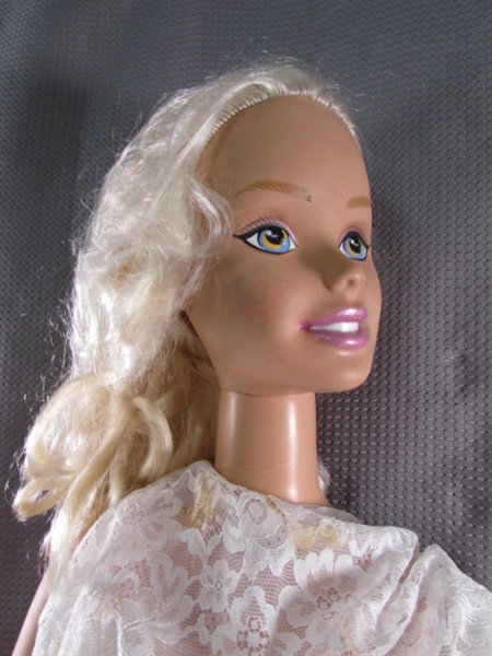 MY SIZE BARBIE