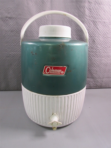 PAIR OF COLEMAN INSULATED DRINK COOLER/DISPENSERS WITH CUPS