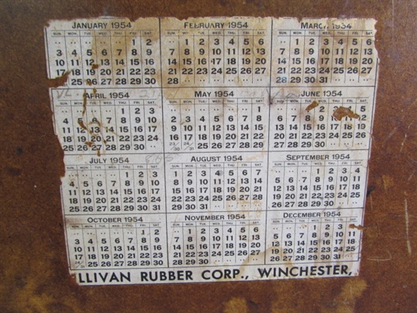 VINTAGE 1950'S COUNTERTOP SHOELACE DISPLAY