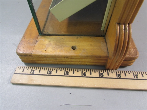 VINTAGE 1950'S COUNTERTOP SHOELACE DISPLAY