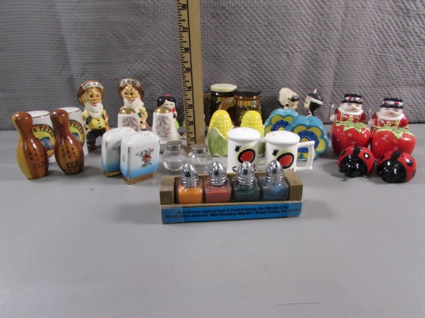 SALT & PEPPER SHAKER COLLECTION