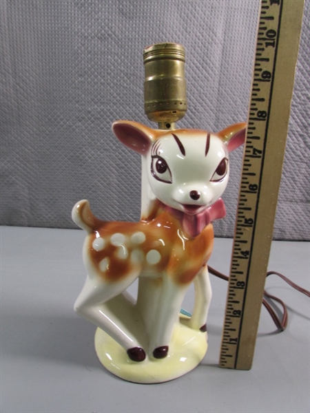 VINTAGE 1950'S BAMBI FAWN TABLE LAMP - WORKS
