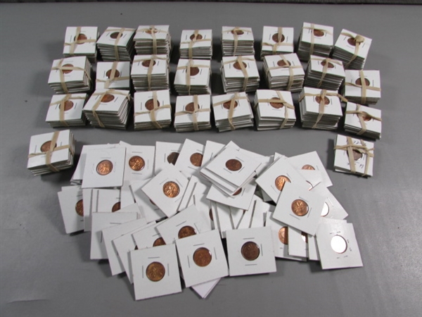 LARGE COLLECTION OF CANADIAN PENNIES