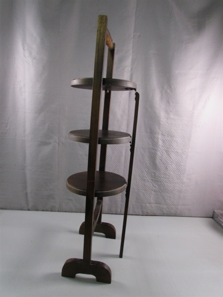 FOLDING WOODEN 3-TIER PLANT STAND