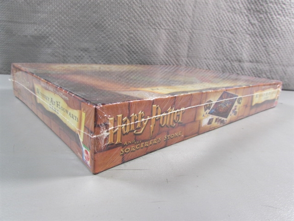 NEW & FACTORY SEALED HARRY POTTER BOARD GAME