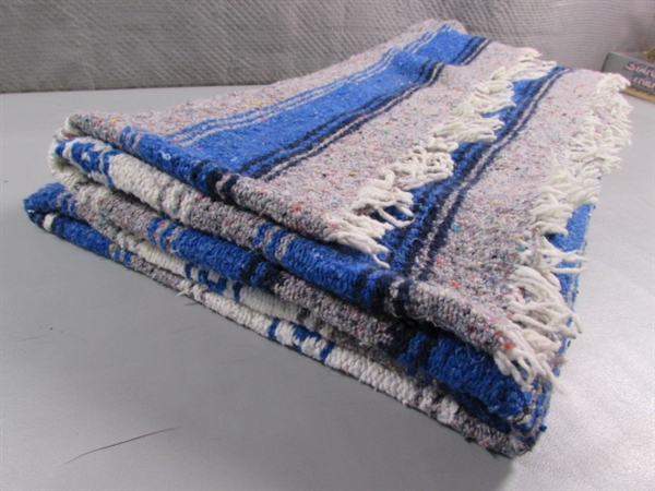 WOVEN WOOL THROW