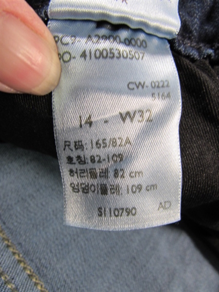 WOMEN'S SIZE 12 & 14 JEANS