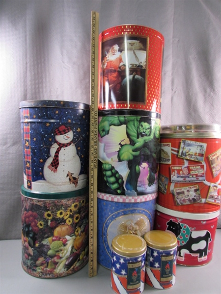 LARGE & SMALL POPCORN TINS