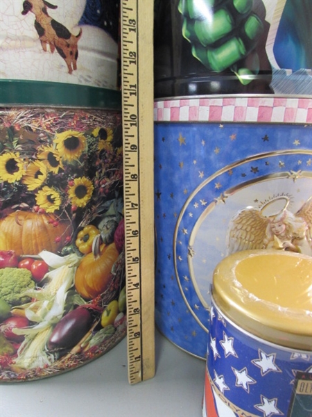 LARGE & SMALL POPCORN TINS