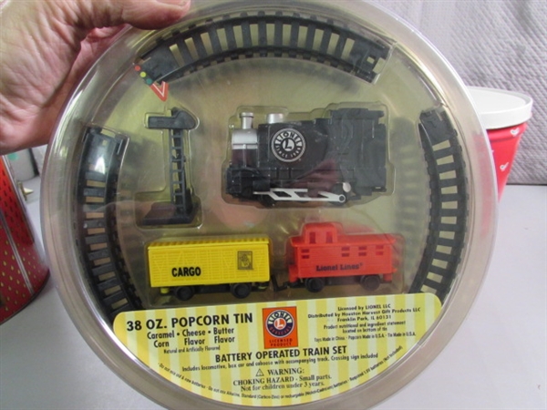 LARGE & SMALL POPCORN TINS