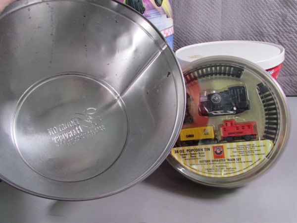 LARGE & SMALL POPCORN TINS