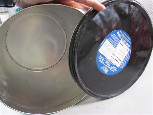 LARGE & SMALL POPCORN TINS