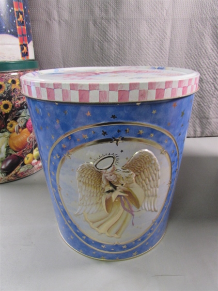 LARGE & SMALL POPCORN TINS