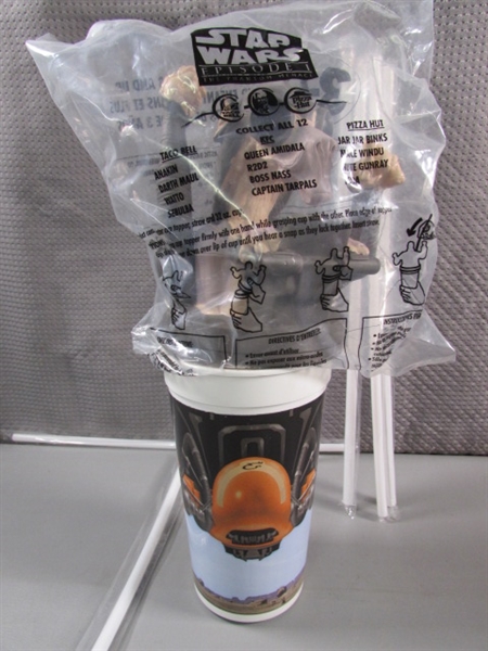 STAR WARS - EPISODE 1 DRINK TOPPERS & COLLECTIBLE TOYS