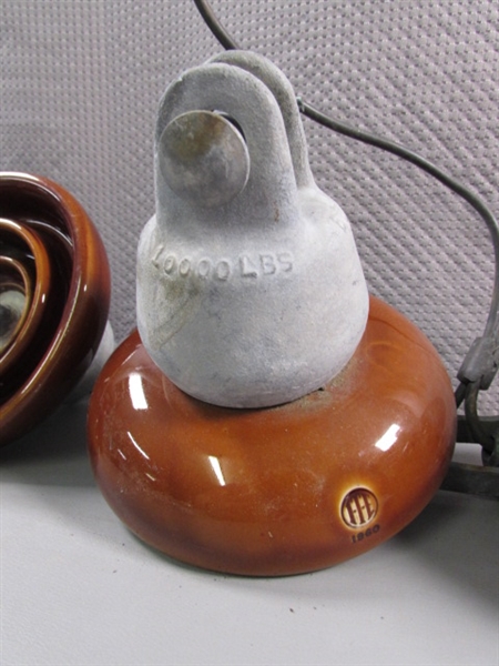 4 CERAMIC INSULATORS