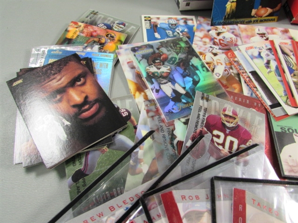 FOOTBALL TRADING CARDS - MIXED YEARS & BRANDS