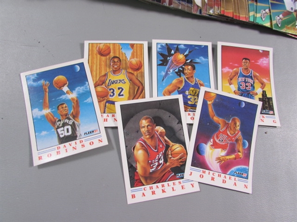 2 BOXES OF ASSORTED BASKETBALL TRADING CARDS