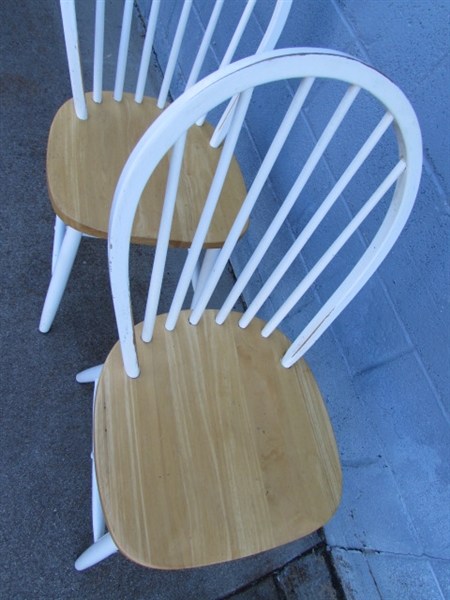 PAIR OF WOODEN CHAIRS
