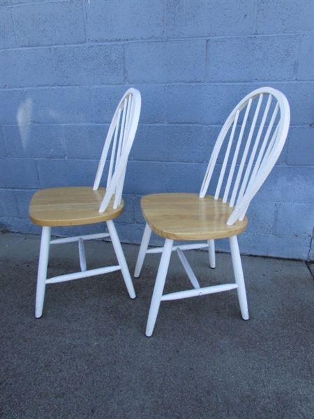 PAIR OF WOODEN CHAIRS
