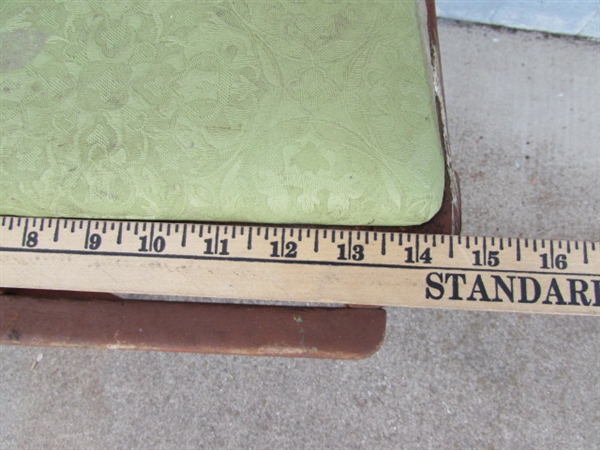 VINTAGE HIGH CHAIR