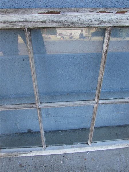 VINTAGE/ANTIQUE 6-PANE WOOD FRAMED WINDOW