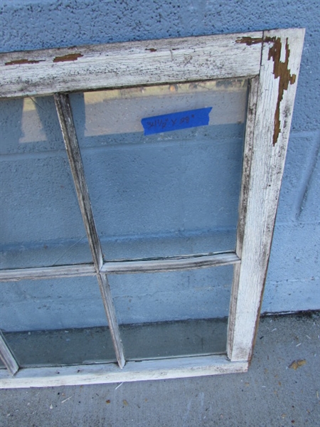 VINTAGE/ANTIQUE 6-PANE WOOD FRAMED WINDOW